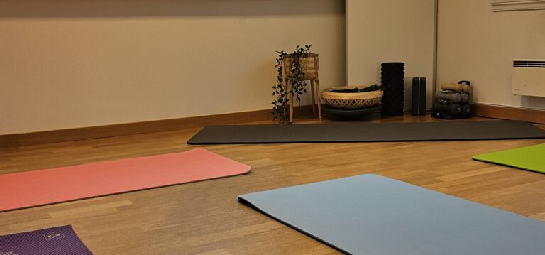 Fimland Kiropraktikk Yoga trening velvaere helse styrke Om meg